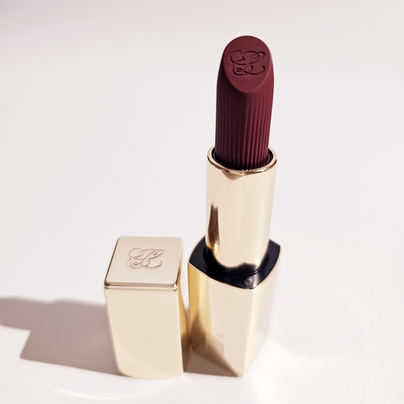 Estee Lauder Pure Color Lipstick Matte ~ 888 Power Kiss  Estee Lauder Pure Color Lipstick Matte #888 Powder Kiss New